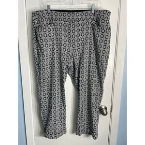 Lane Bryant Pants Size 20 High Rise Black & White Medallion Cropped Office Twee